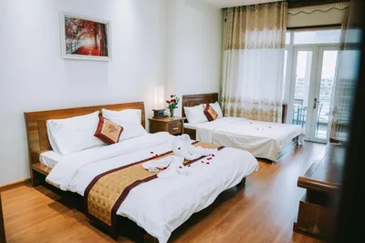 Camera Quadrupla con balcone — Minh Đức Green Hotel Tuần Châu